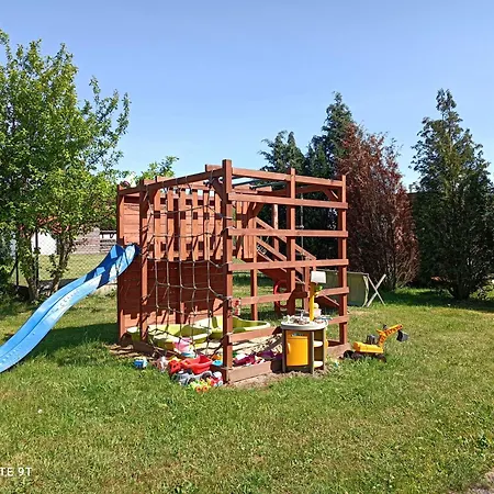 Przystan W Jezierzanach