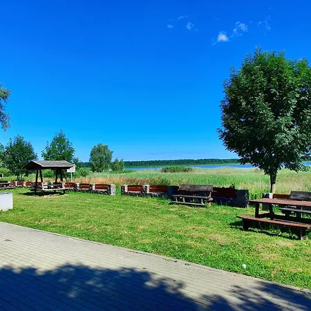 Przystan W Jezierzanach