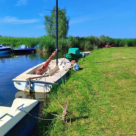 Przystan W Jezierzanach Сasa de vacaciones