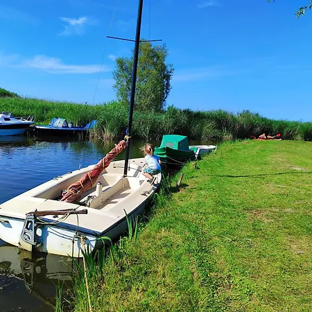 Przystan W Jezierzanach * Jezierzany