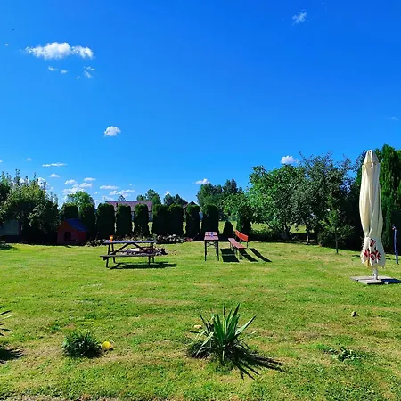 Holiday home Przystan W Jezierzanach