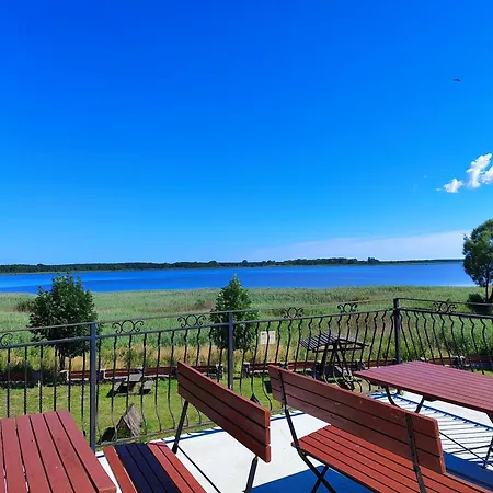 Holiday home Przystan W Jezierzanach *