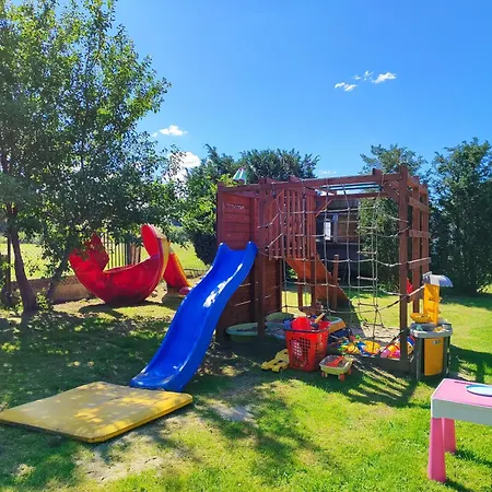 Сasa de vacaciones Przystan W Jezierzanach Jezierzany