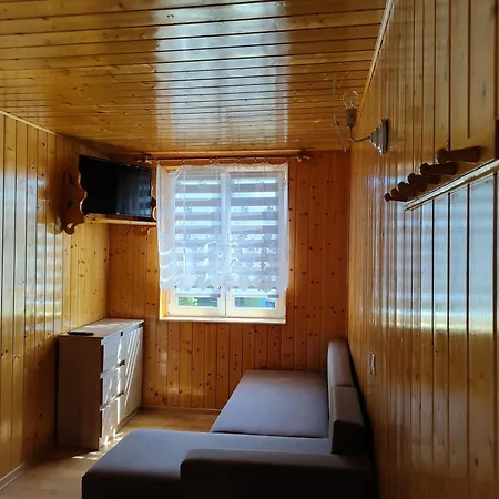 Przystan W Jezierzanach *