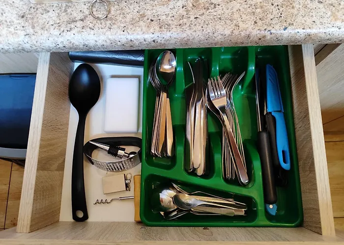 Przystan W Jezierzanach * Jezierzany