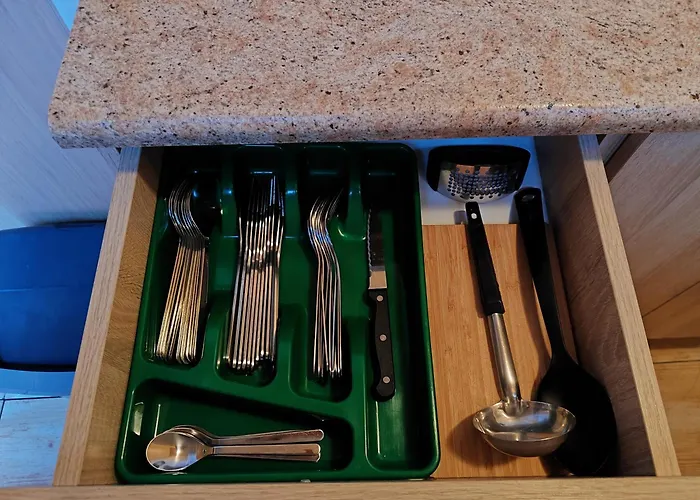 Przystan W Jezierzanach בית נופש