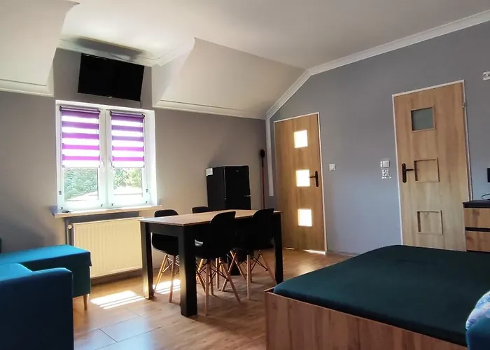 Przystan W Jezierzanach Jezierzany